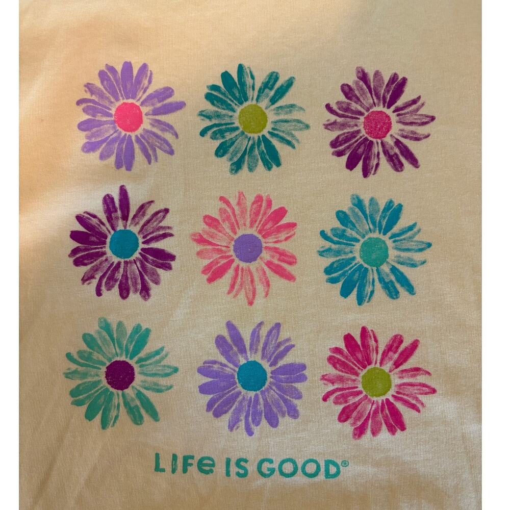 Life is Good Women's Size S Crusher Tee Yellow Floral Daisy Graphic T-Shirt